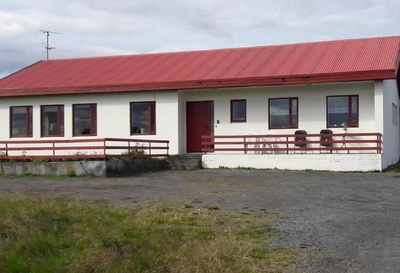 اتاق استاندارد چهارنفره با سرویس بهداشتی مشترک, Garður Guesthouse