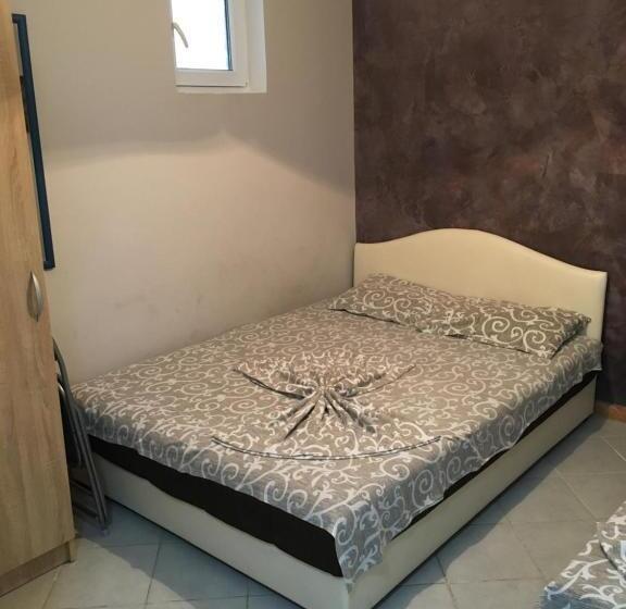 اتاق استاندارد سه نفره, Sobe Krin  Smestaj Canj