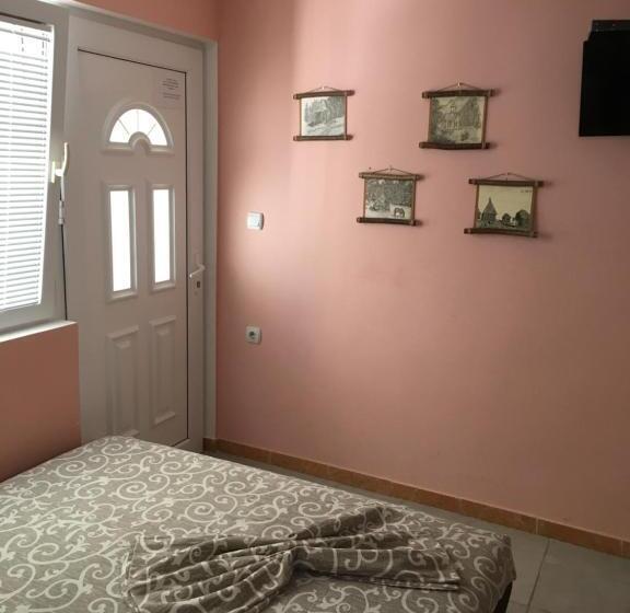 اتاق استاندارد, Sobe Krin  Smestaj Canj