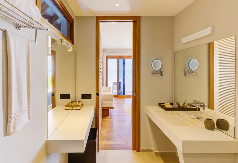 Bungalow Standard, Cinnamon Velifushi Maldives