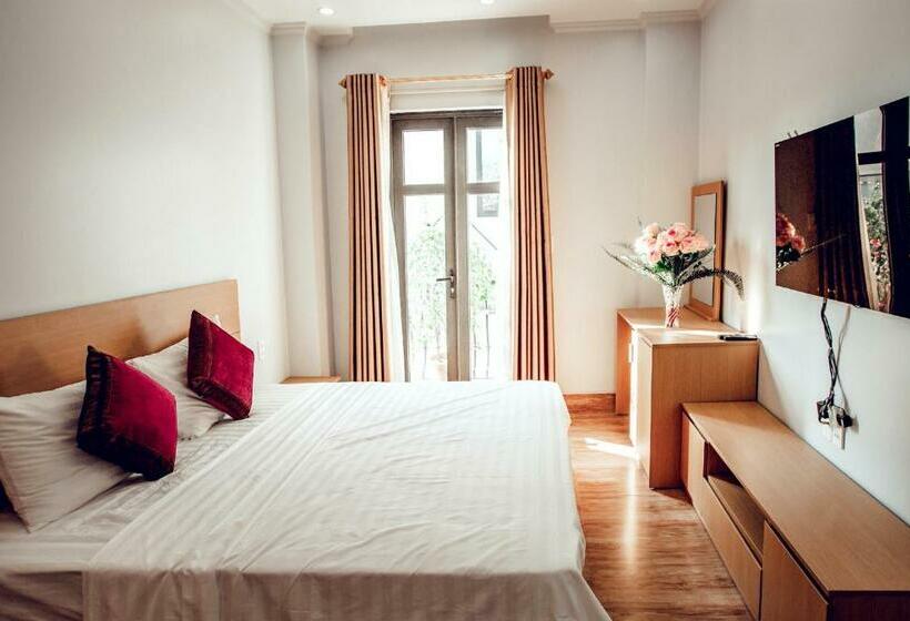 اتاق لوکس, The Oriental Ruby