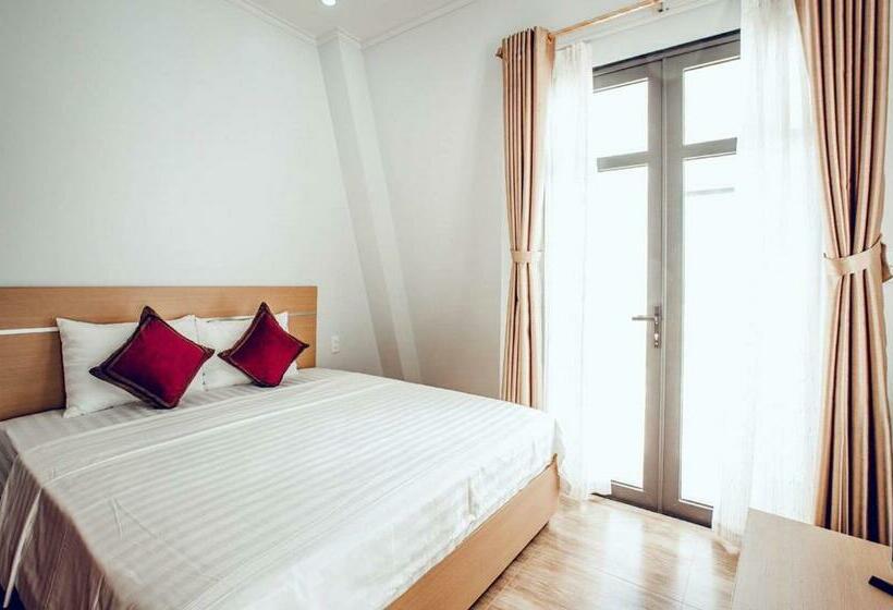 اتاق لوکس, The Oriental Ruby