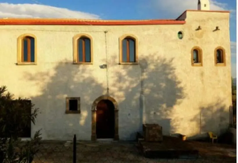 レイクビュースタンダードルーム, B&b La Torre Antica