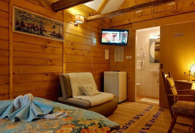 بانگلوی استاندارد, Etno Selo Eden