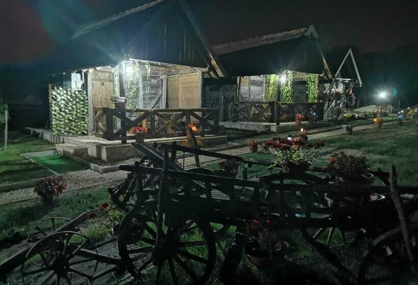 بانگلوی استاندارد, Etno Selo Eden