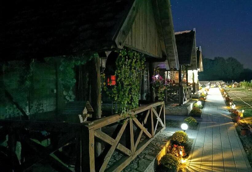 بانگلوی استاندارد, Etno Selo Eden