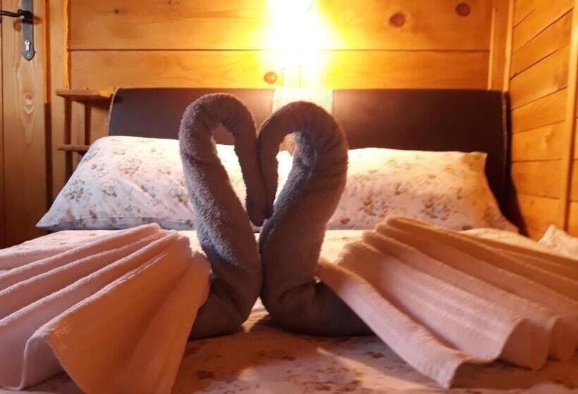 بانگلوی لوکس, Etno Selo Eden