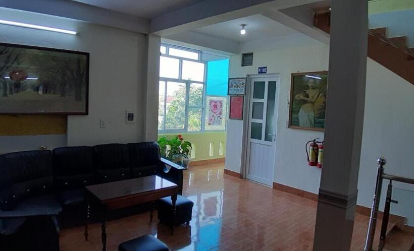 اتاق استاندارد یک نفره, Hai Dang