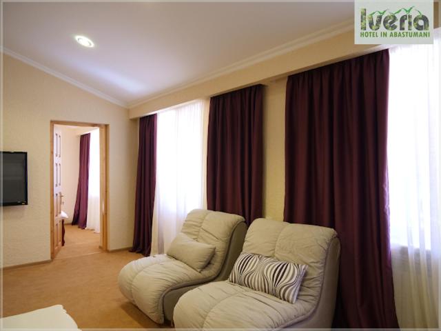 سوئیت با بالکن, Iveria