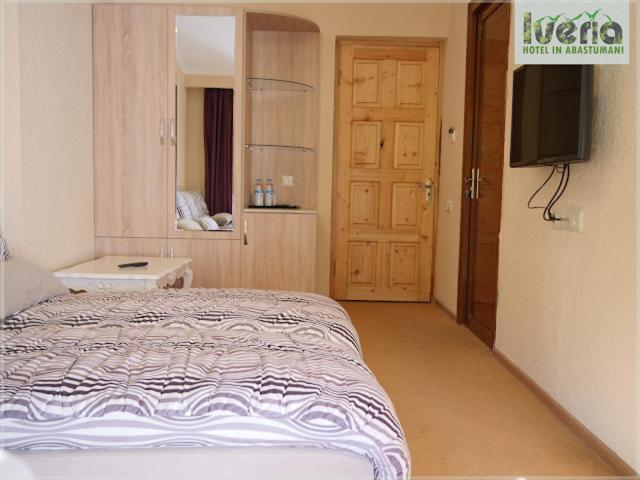 سوئیت با بالکن, Iveria