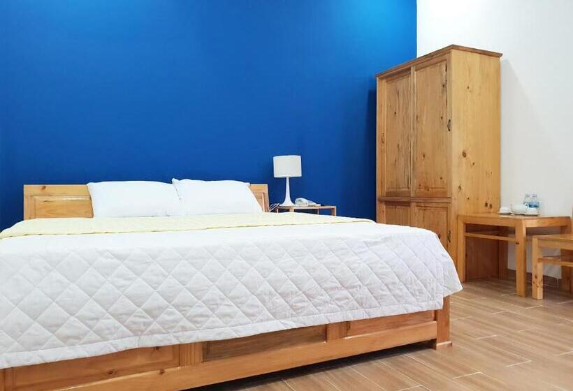 اتاق استاندارد با تخت بزرگ, Phú Tài Center