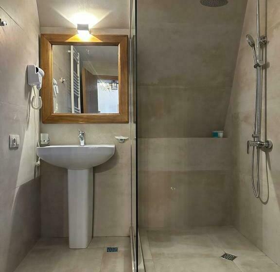 ویلای 2 خوابه, Karse