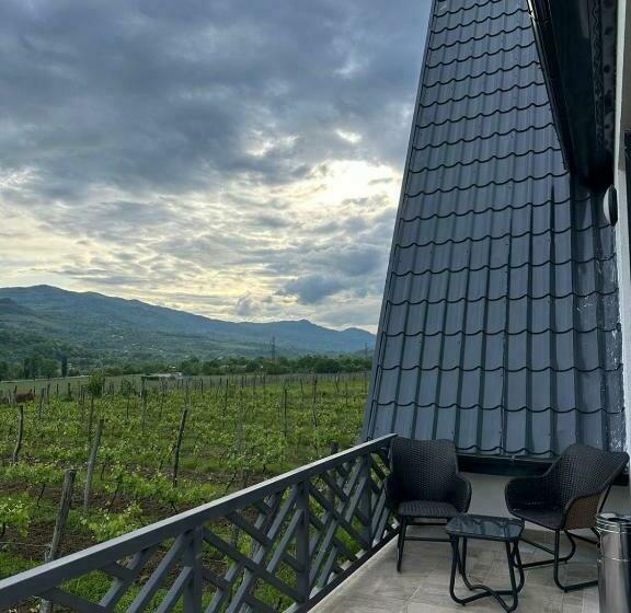 ویلای 2 خوابه, Karse