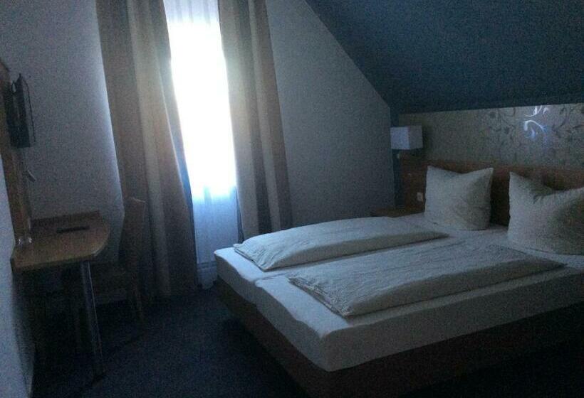 غرفة عائلية, Gasthaus Zum Ochsen