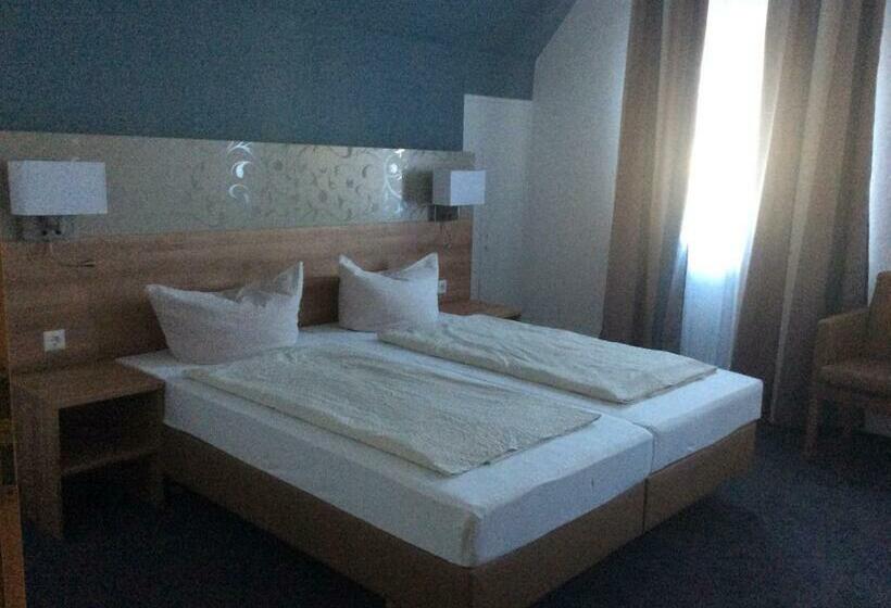 غرفة عائلية, Gasthaus Zum Ochsen