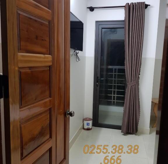 اتاق استاندارد سه تخته با چشم‌انداز, Phu Loc Motel