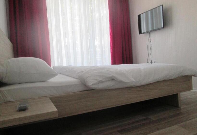 اتاق سوپریور, Svadbeni Salon Stefan