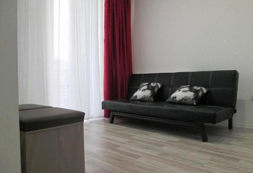 اتاق سوپریور, Svadbeni Salon Stefan