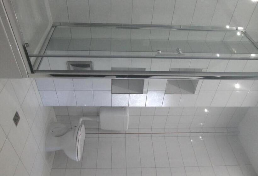 اتاق سوپریور سه تخته, Svadbeni Salon Stefan