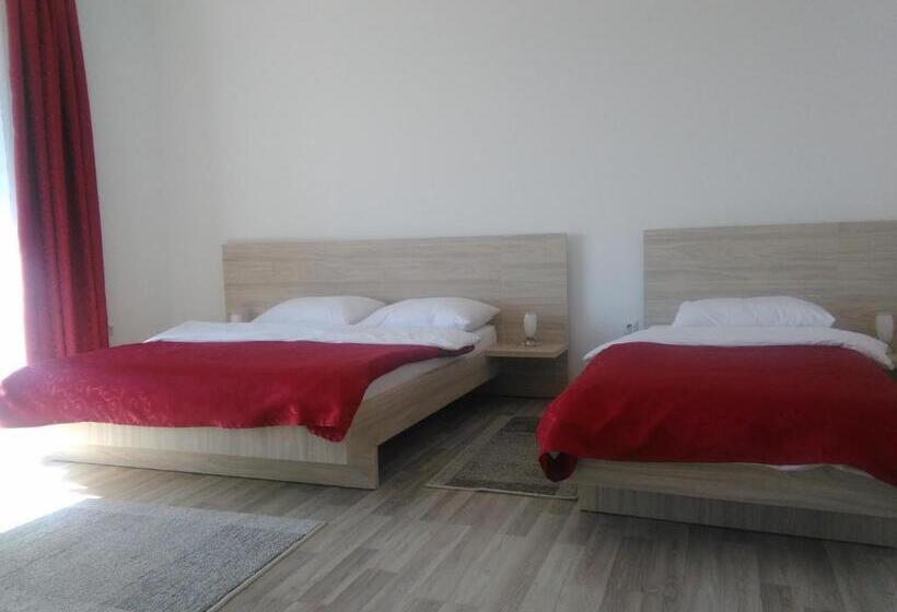 اتاق سوپریور سه تخته, Svadbeni Salon Stefan