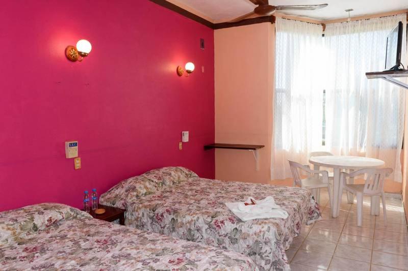 غرفة ديلوكس, Anita