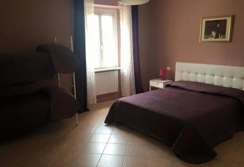 スタンダード４人部屋, La Piazza B&b