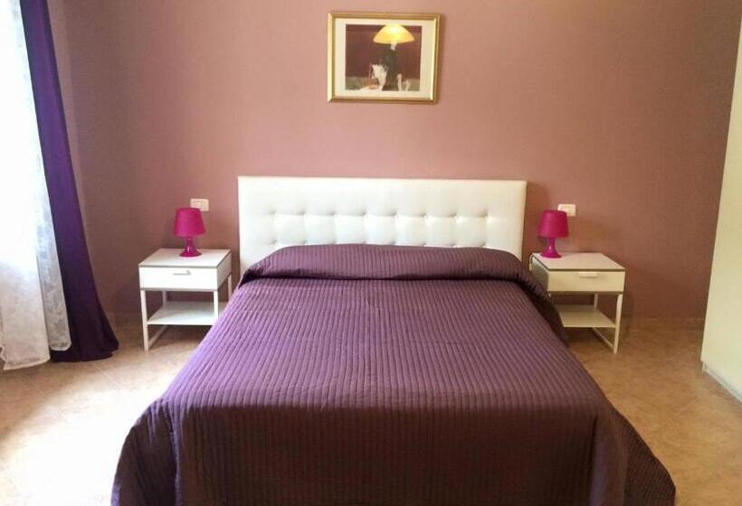 חדר סטנדרט לארבעה, La Piazza B&b