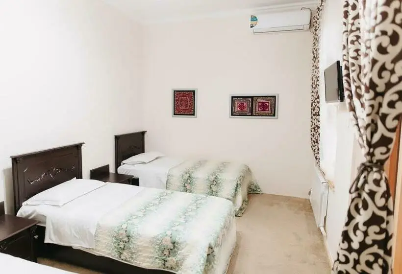 Quarto Triplo Standart, Trip.le Guest House