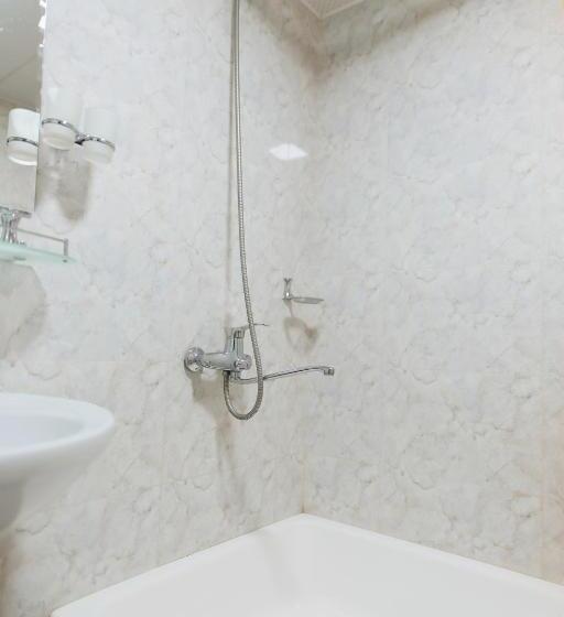 Quarto Triplo Standart, Trip.le Guest House