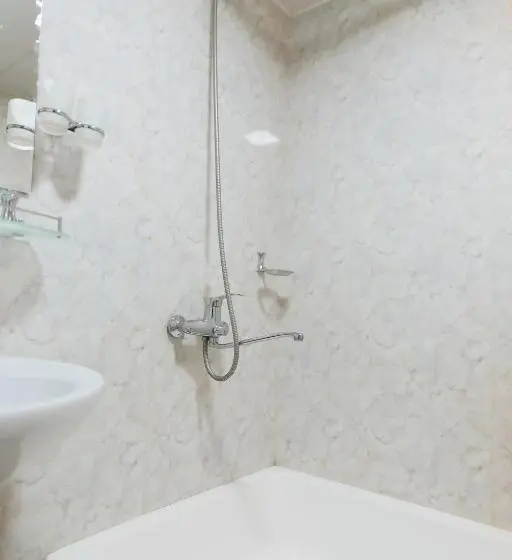 Quarto Triplo Standart, Trip.le Guest House
