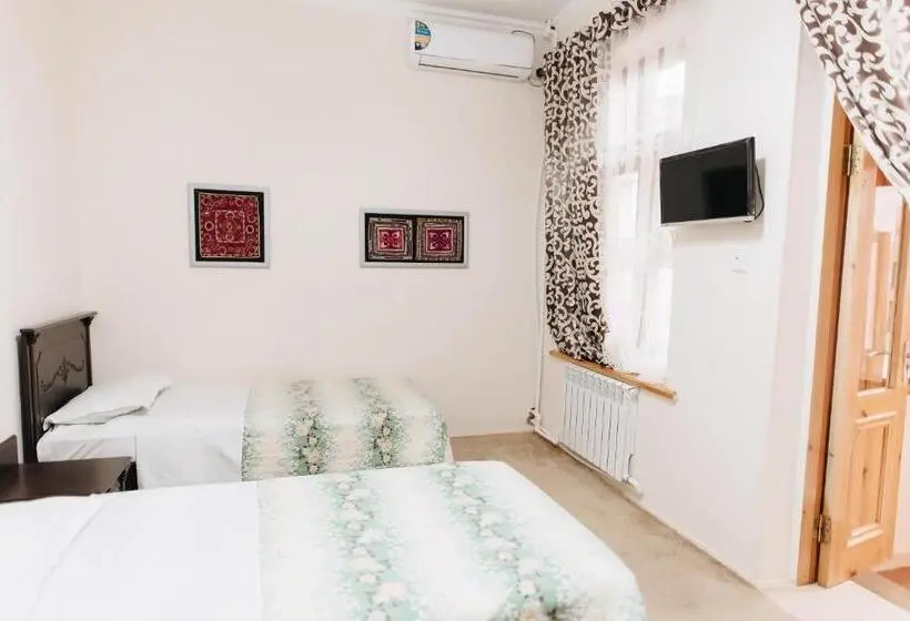 Quarto Triplo Standart, Trip.le Guest House