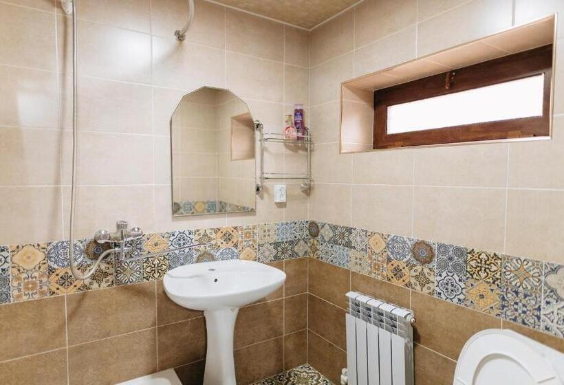 Quarto Triplo Standart, Trip.le Guest House