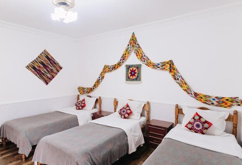 Quarto Triplo Standart, Trip.le Guest House