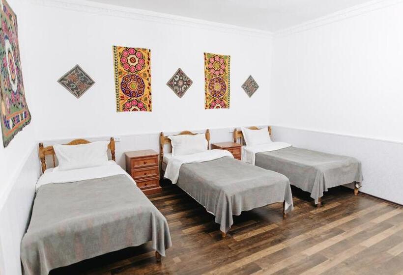 Quarto Familiar, Trip.le Guest House