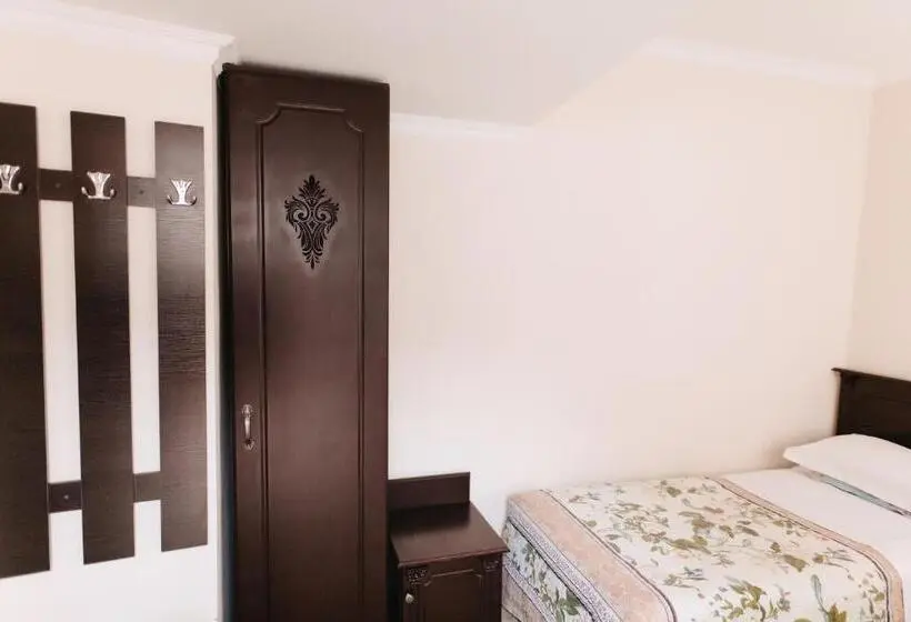 Quarto Basic, Trip.le Guest House