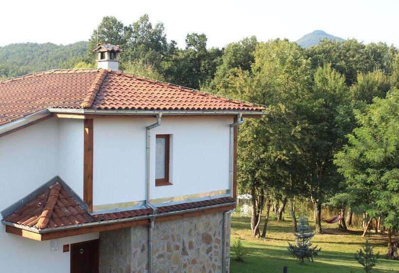 1间卧室的房子, Sinjirite Complex