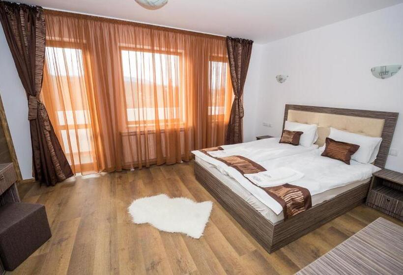 Номер Deluxe, Sinjirite Complex