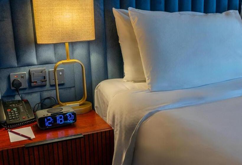 Полулюкс с Видом, Al Safwah Hotel First Tower 1