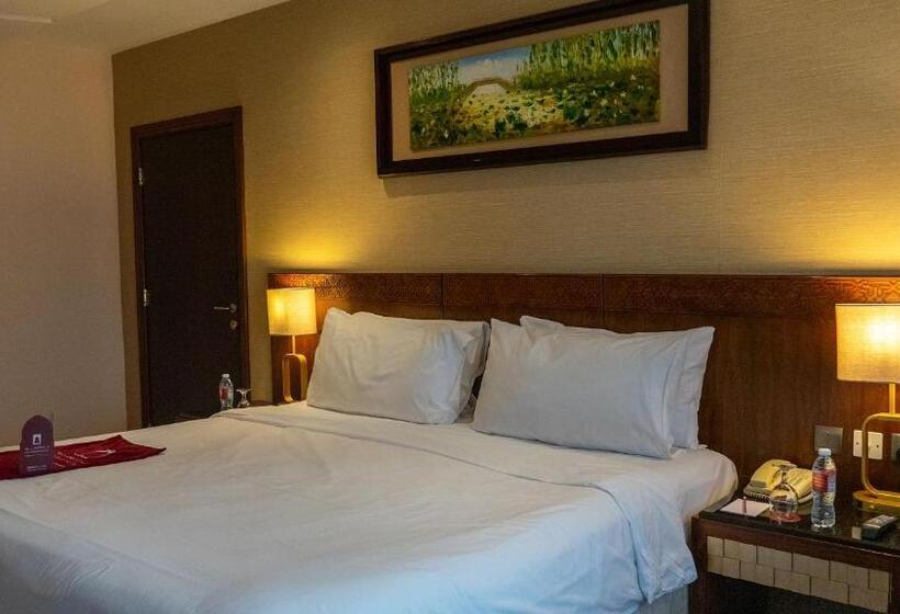 Люкс Real 2 Спальни, Al Safwah Hotel First Tower 1