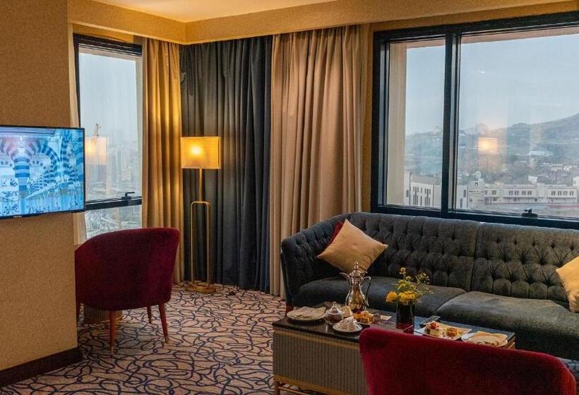 Люкс Real 2 Спальни, Al Safwah Hotel First Tower 1