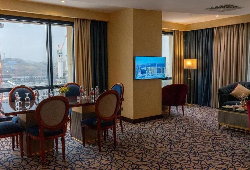 Люкс Real 2 Спальни, Al Safwah Hotel First Tower 1