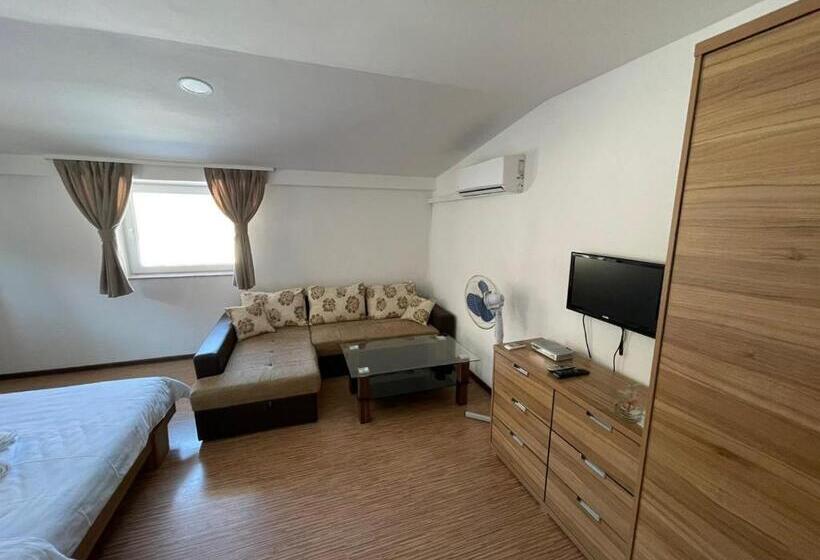 اتاق استاندارد, Motel Kula