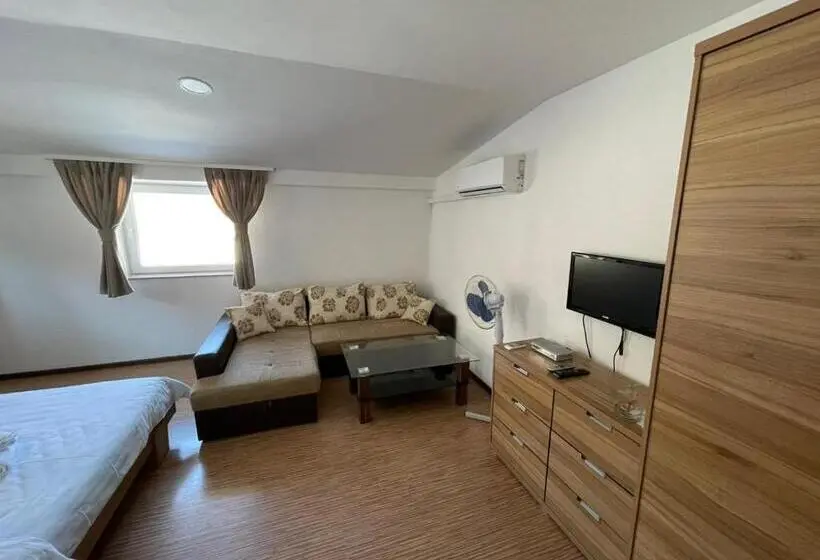 اتاق استاندارد, Motel Kula