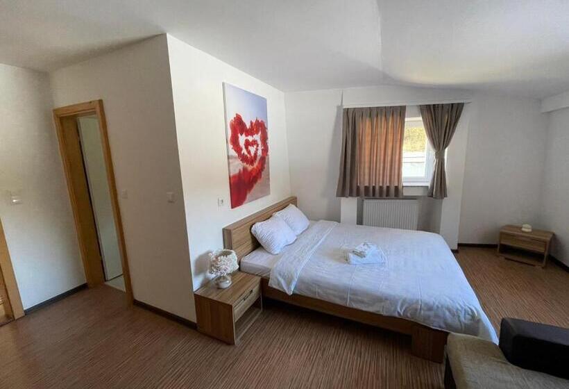 اتاق استاندارد, Motel Kula