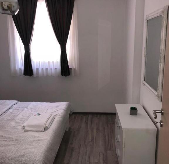 1 Bedroom Apartment Lake View, Motel Kula