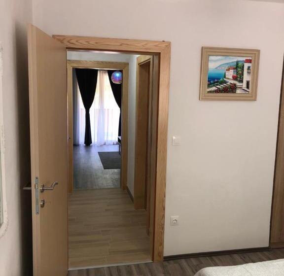 1 Bedroom Apartment Lake View, Motel Kula