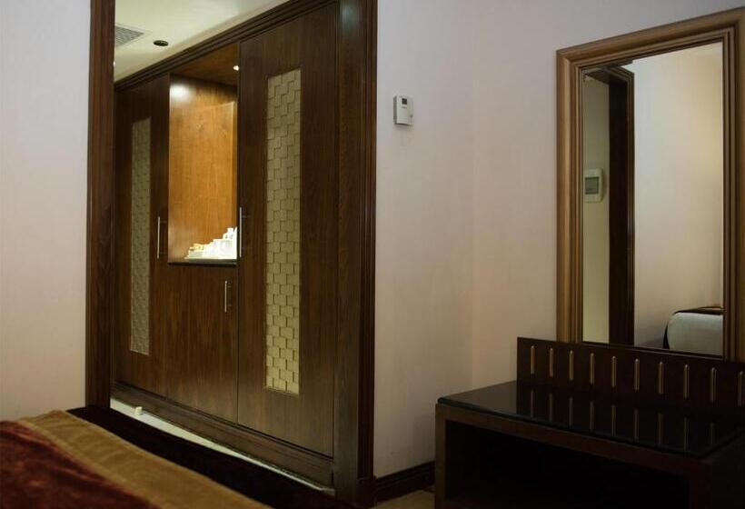 Номер Deluxe с Видом, Al Safwah Hotel First Tower 1