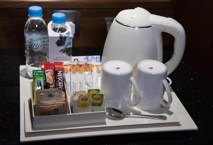 Полулюкс с Видом, Al Safwah Hotel First Tower 1