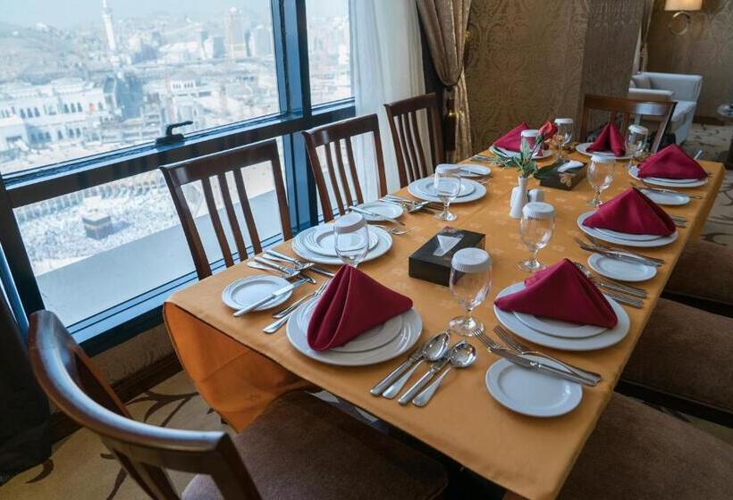 Люкс Real 2 Спальни, Al Safwah Hotel First Tower 1