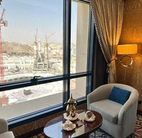 Полулюкс с Видом, Al Safwah Hotel First Tower 1